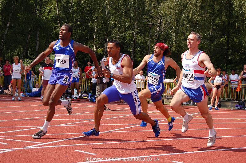 M40 4x100m relay 3.jpg